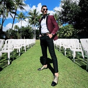 Meet your Posher, Dario